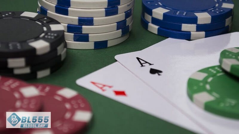 luật chơi xì dách nhà cái - Xì bàng và xì dách